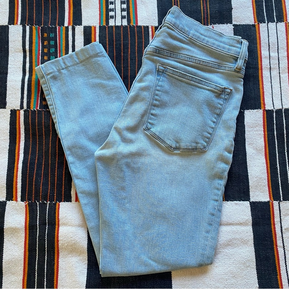J. Crew High Rise Toothpick light wash Denim Jeans. Size 28. Stretch. Exc shape!